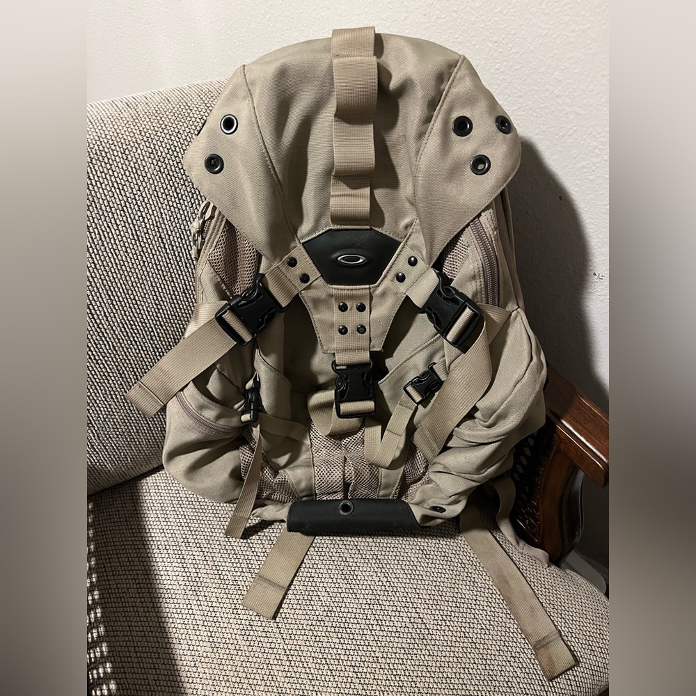 Oakley Icon Tactical Back Pack